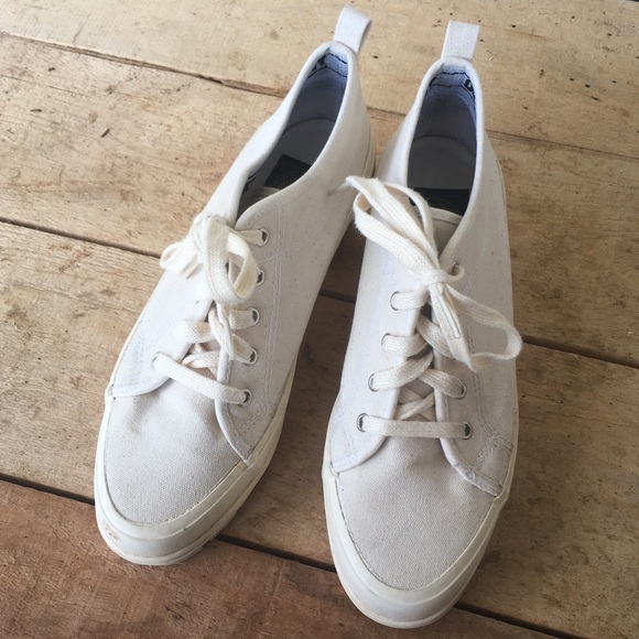 dkny white sneakers